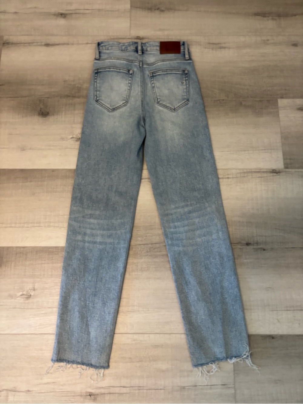 Hidden Jeans High Rise Straight Leg Jeans Light Wash Raw Hem Size 24 - Picture 9 of 10